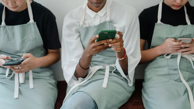 Why Great Ideas Die in the Thread: The Hidden Cost of Group Chat Creativity